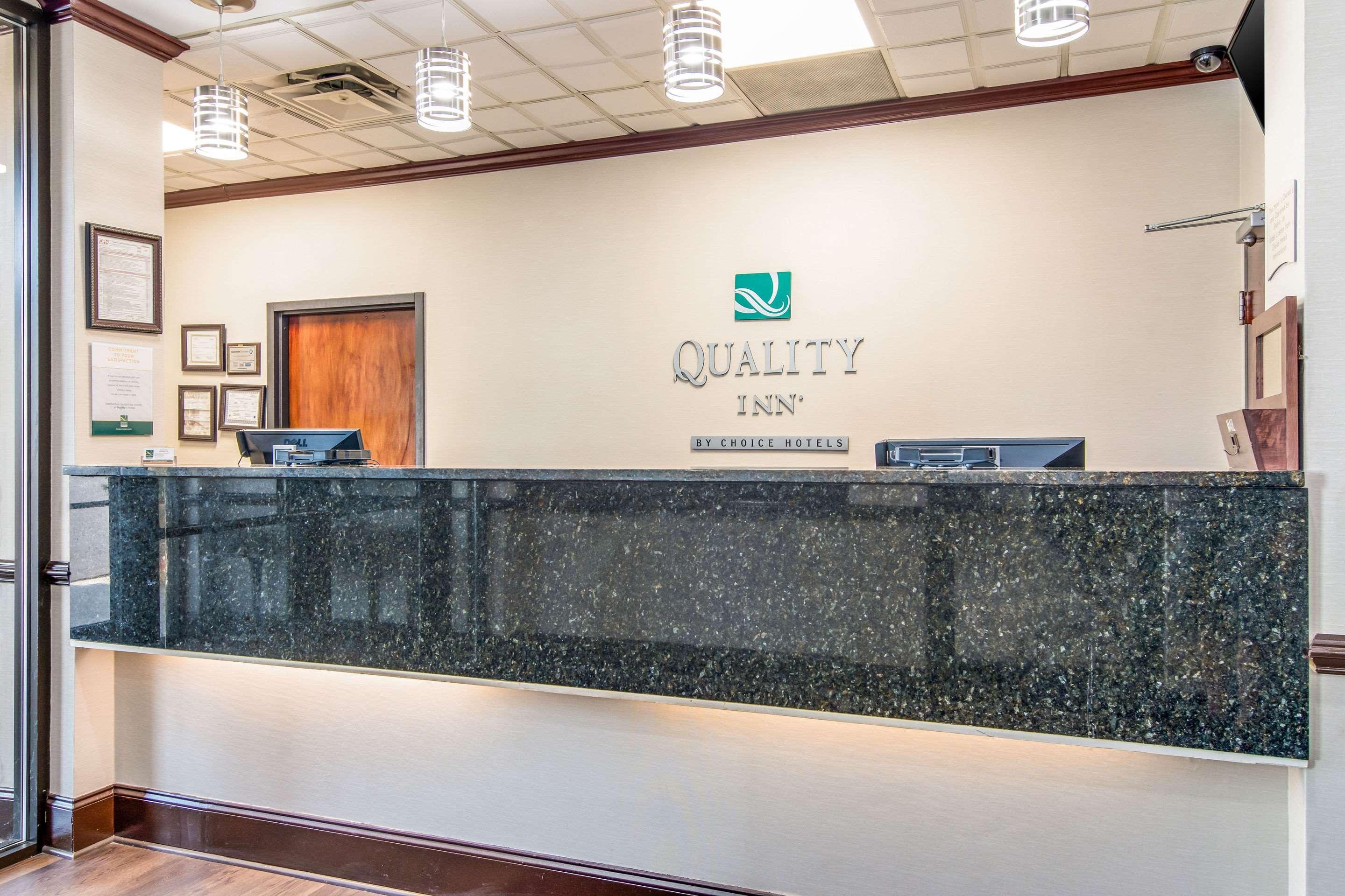 Quality Inn Suwanee I-85 Ngoại thất bức ảnh