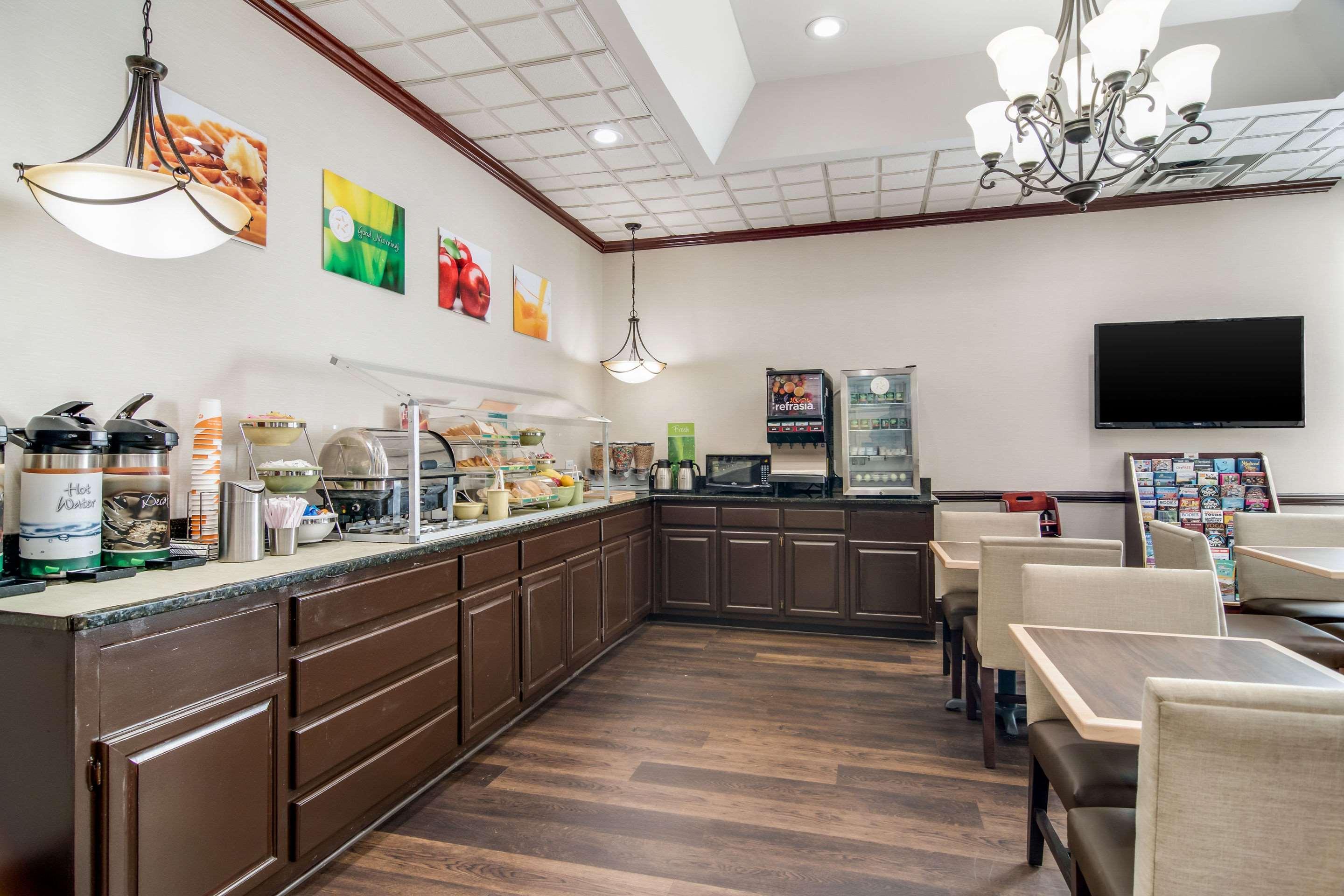 Quality Inn Suwanee I-85 Ngoại thất bức ảnh
